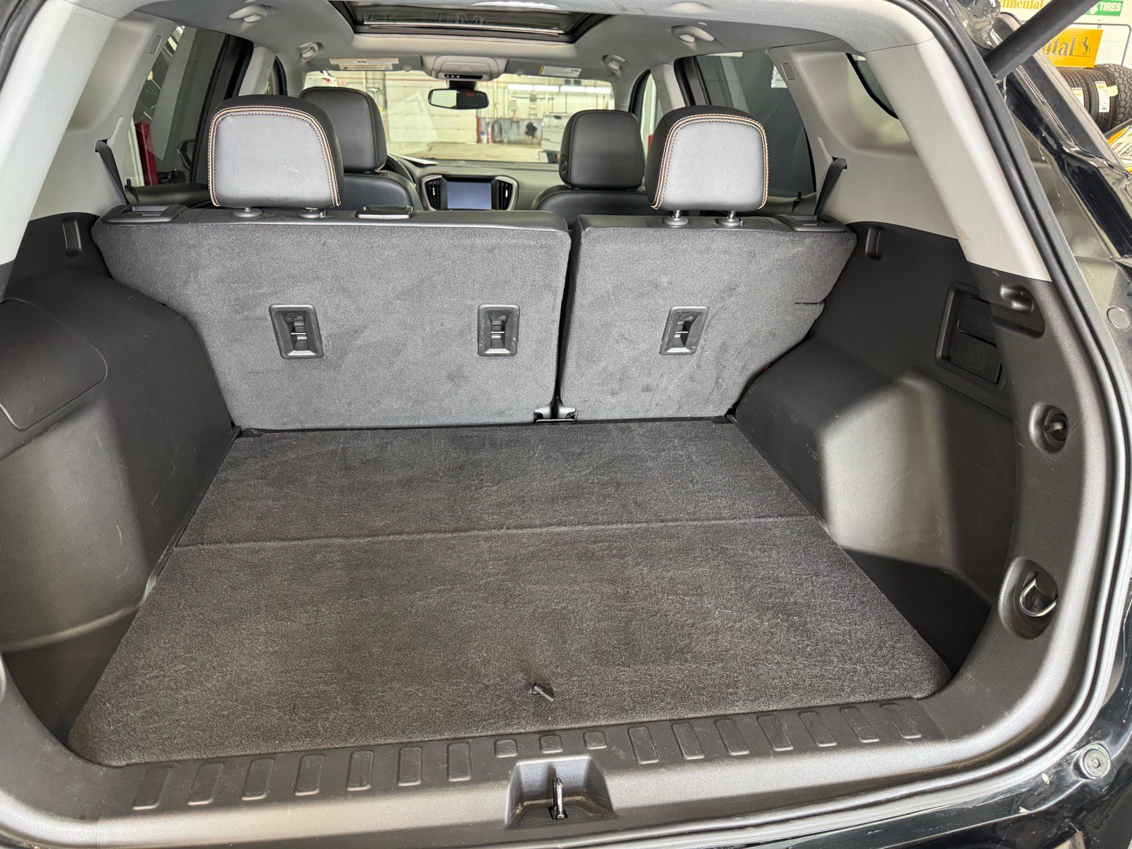 Certified 2023 GMC Terrain AT4 w/ Infotainment Package II AWD/4WD image 9