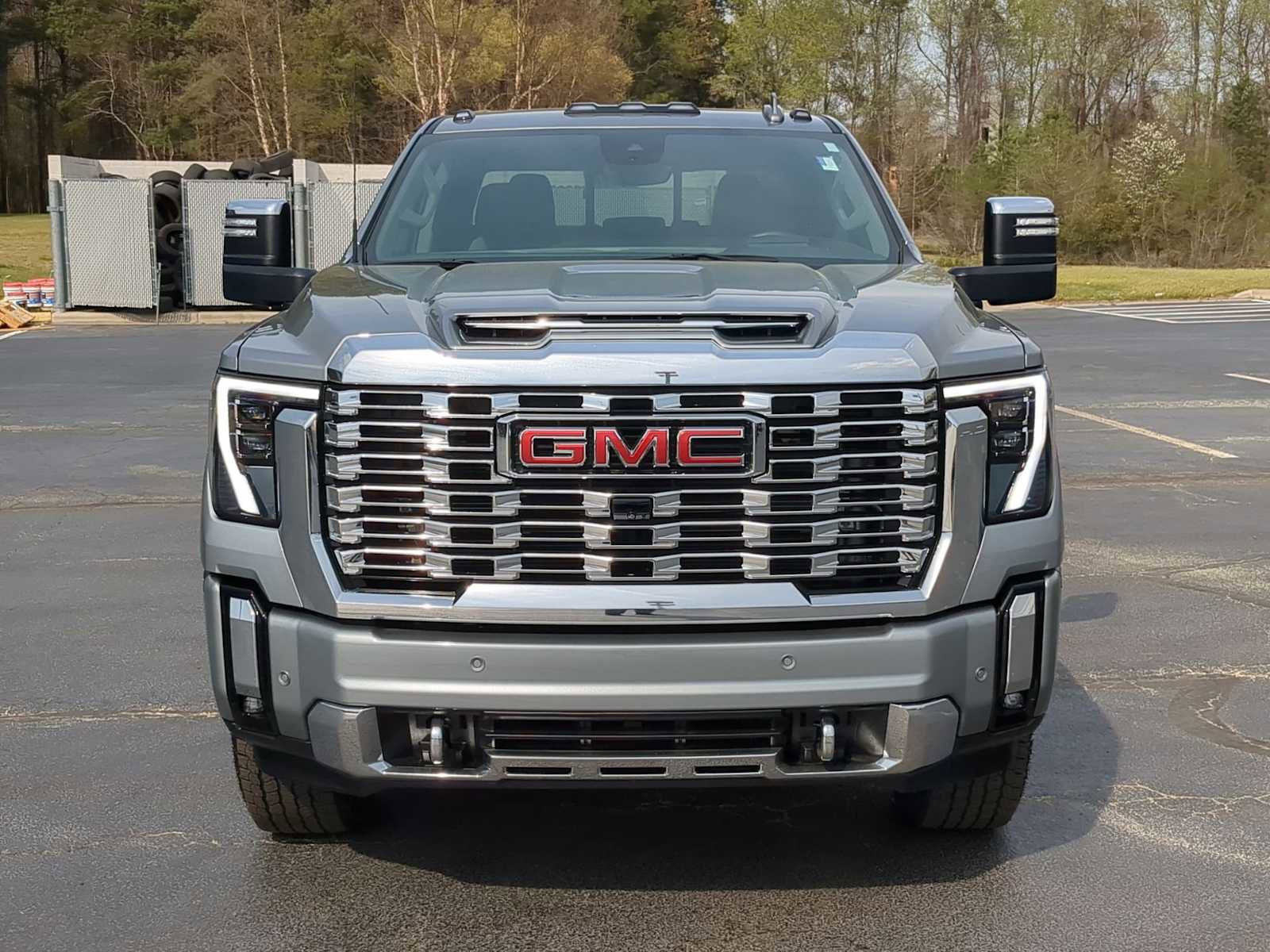 Used 2025 GMC Sierra 2500 Denali w/ Denali Reserve Package image 3