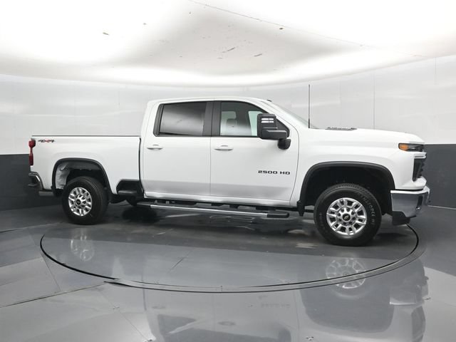 Used 2026 Chevrolet Silverado 2500 LT AWD/4WD image 2