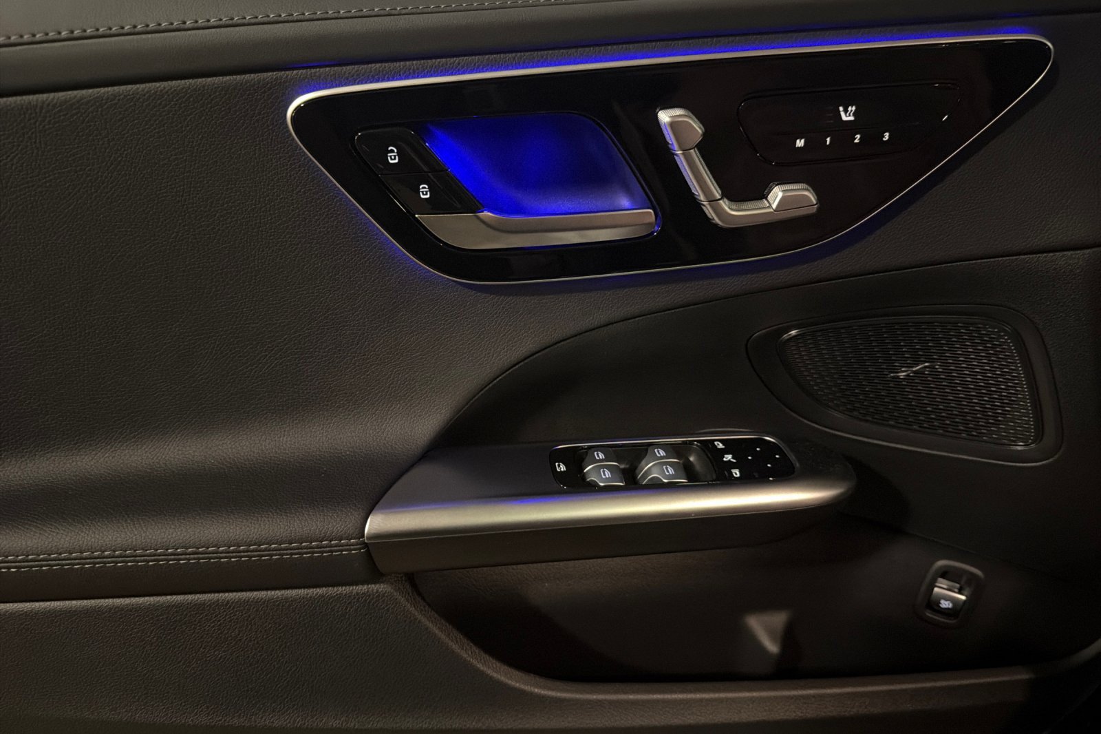 New 2026 Mercedes-Benz C 300 Sedan image 10