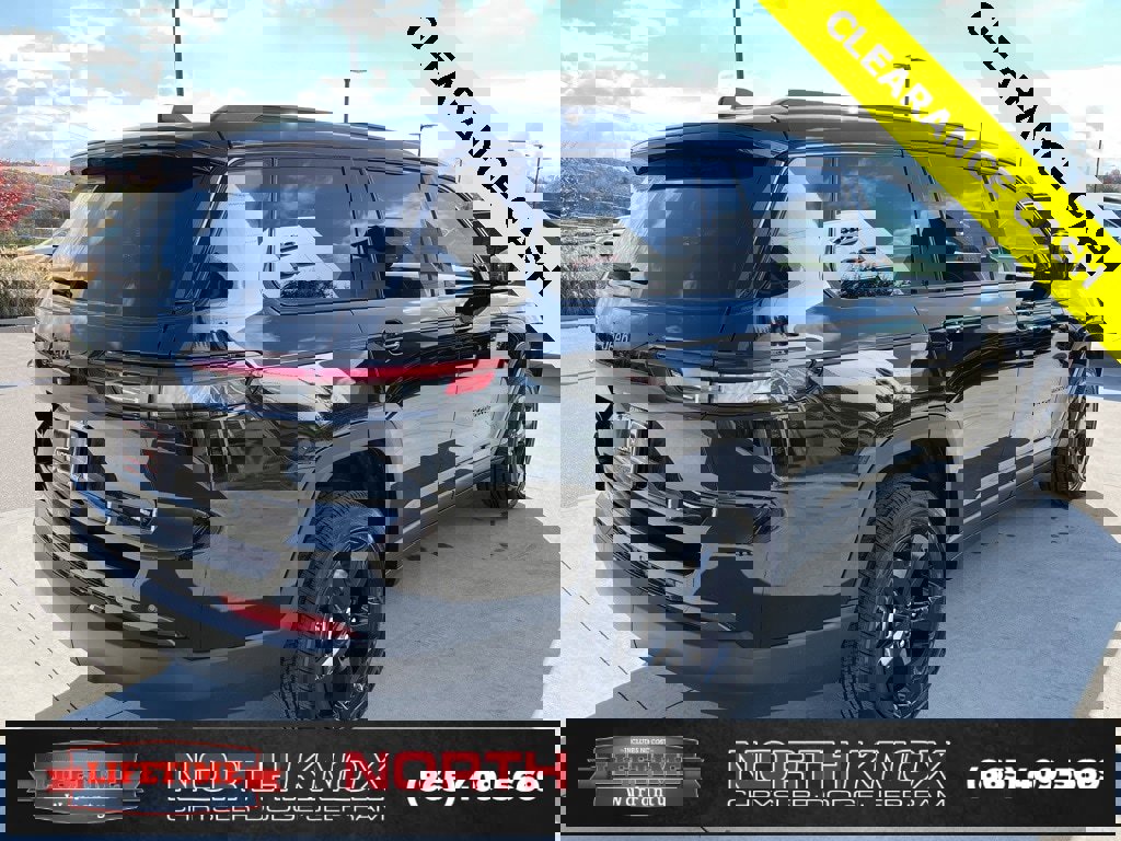 New 2025 Jeep Grand Cherokee L Altitude image 22