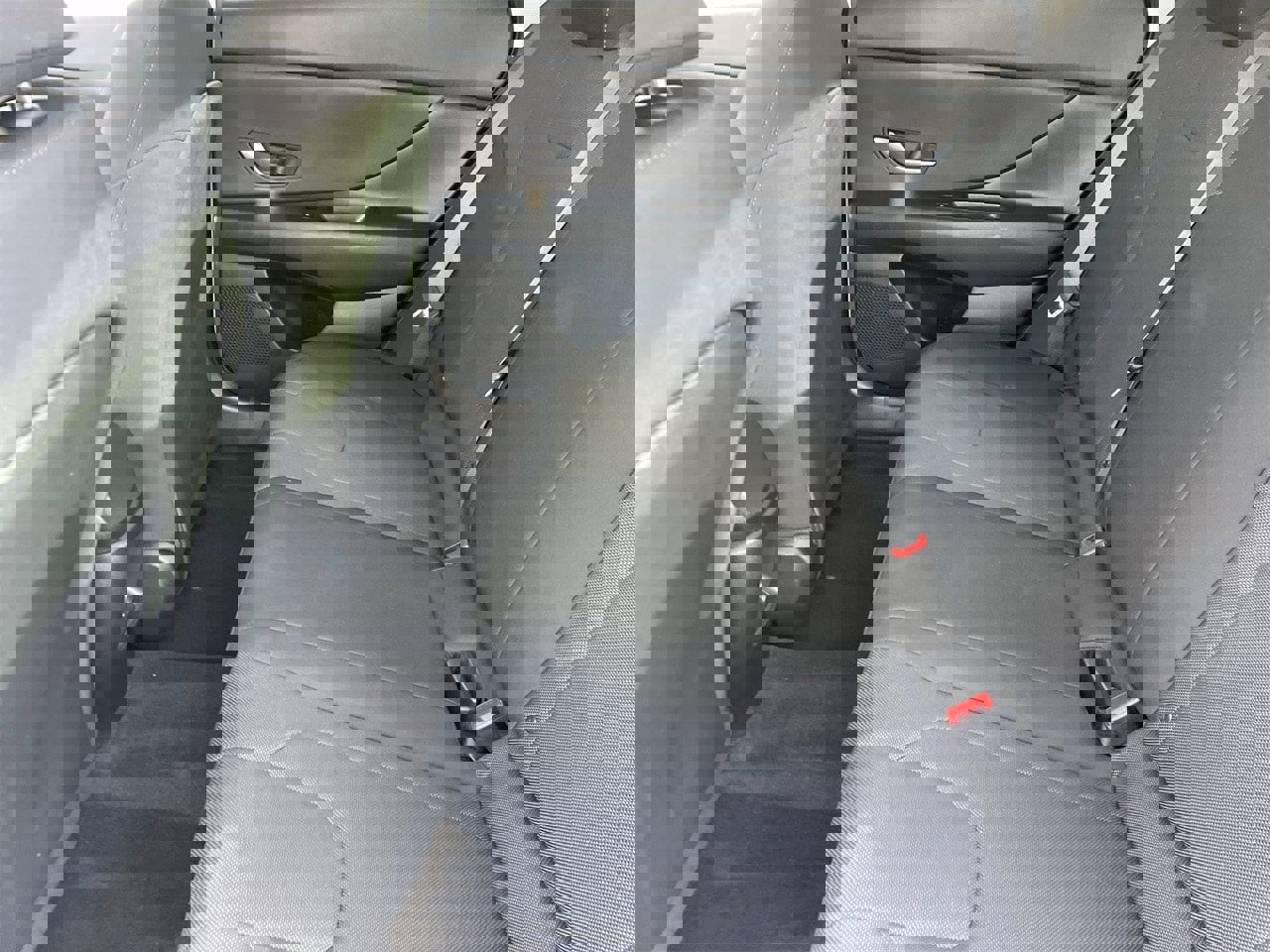 Used 2024 Hyundai Elantra SE image 16