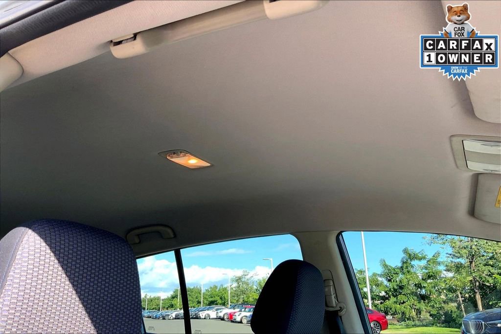 Used 2009 Nissan Versa SV image 21