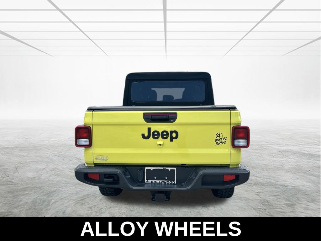 Used 2023 Jeep Gladiator Sport AWD/4WD image 6