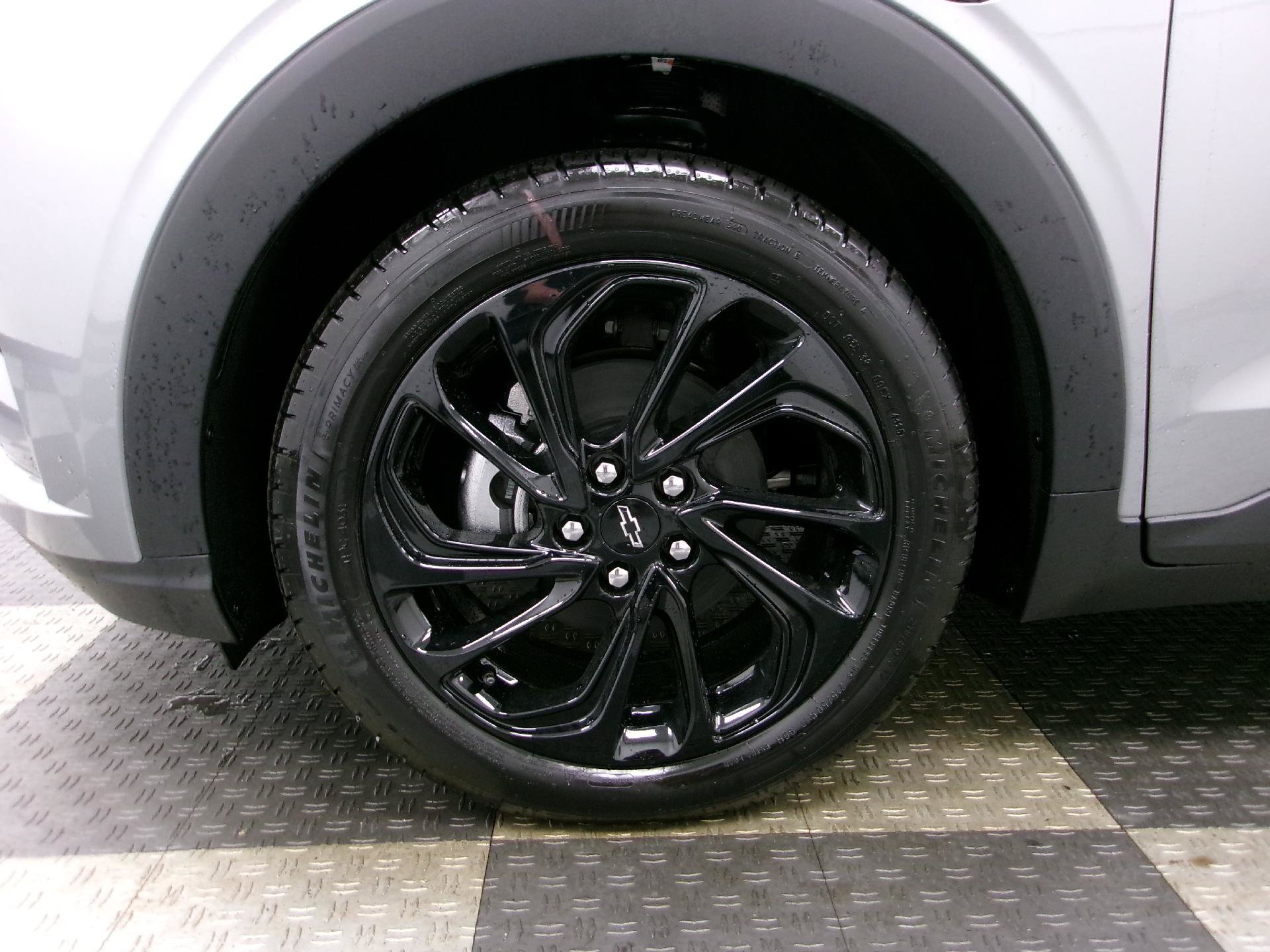 New 2027 Chevrolet Bolt RS w/ Technology Package FWD image 18