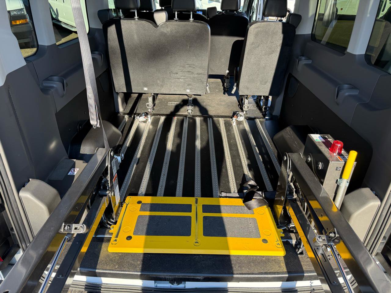 Used 2023 Ford Transit 350 XL RWD image 3