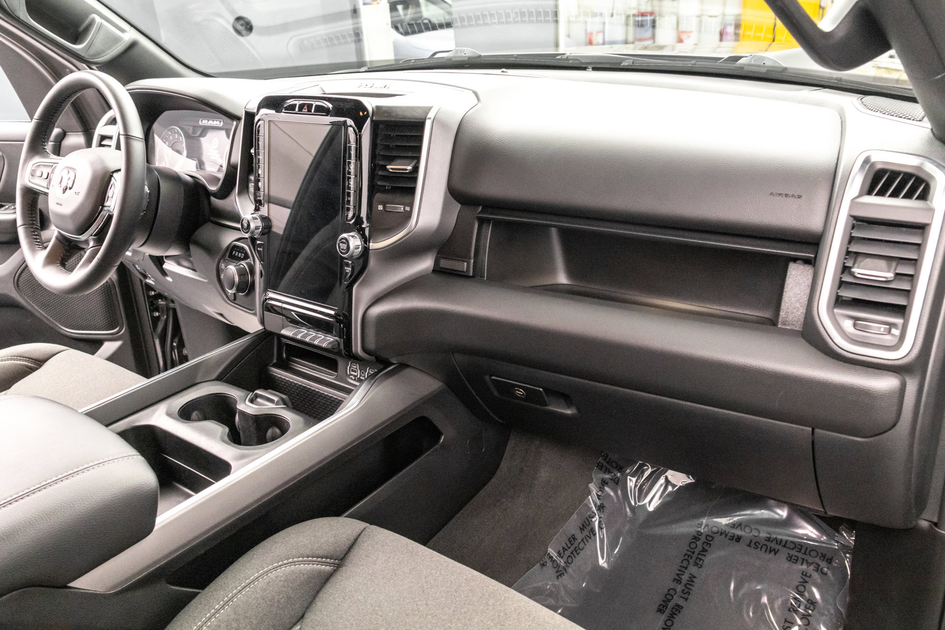 Used 2024 RAM 1500 Big Horn AWD/4WD image 40