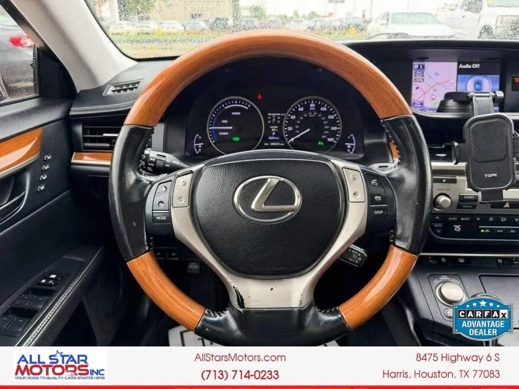 Used 2013 Lexus ES 300h w/ Luxury Pkg FWD image 23