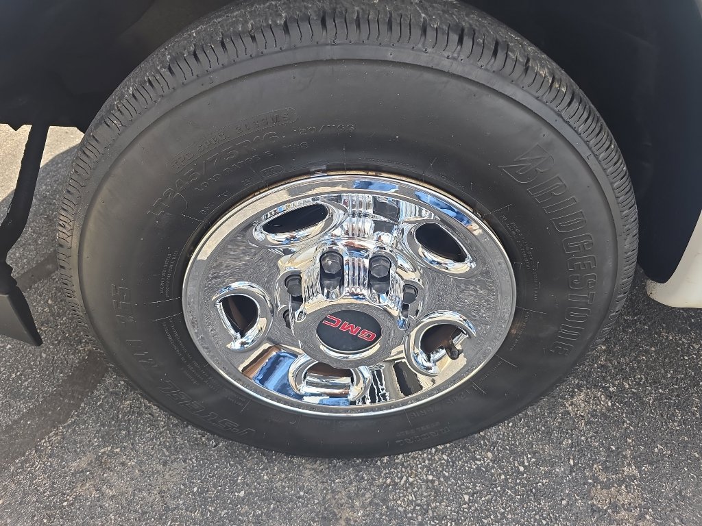 Used 2017 GMC Savana 2500 w/ All Terrain Package RWD image 27