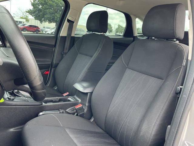 Used 2016 Ford Focus SE FWD image 24