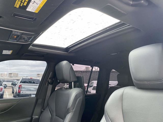 Used 2025 Lexus LX 700h Luxury image 19