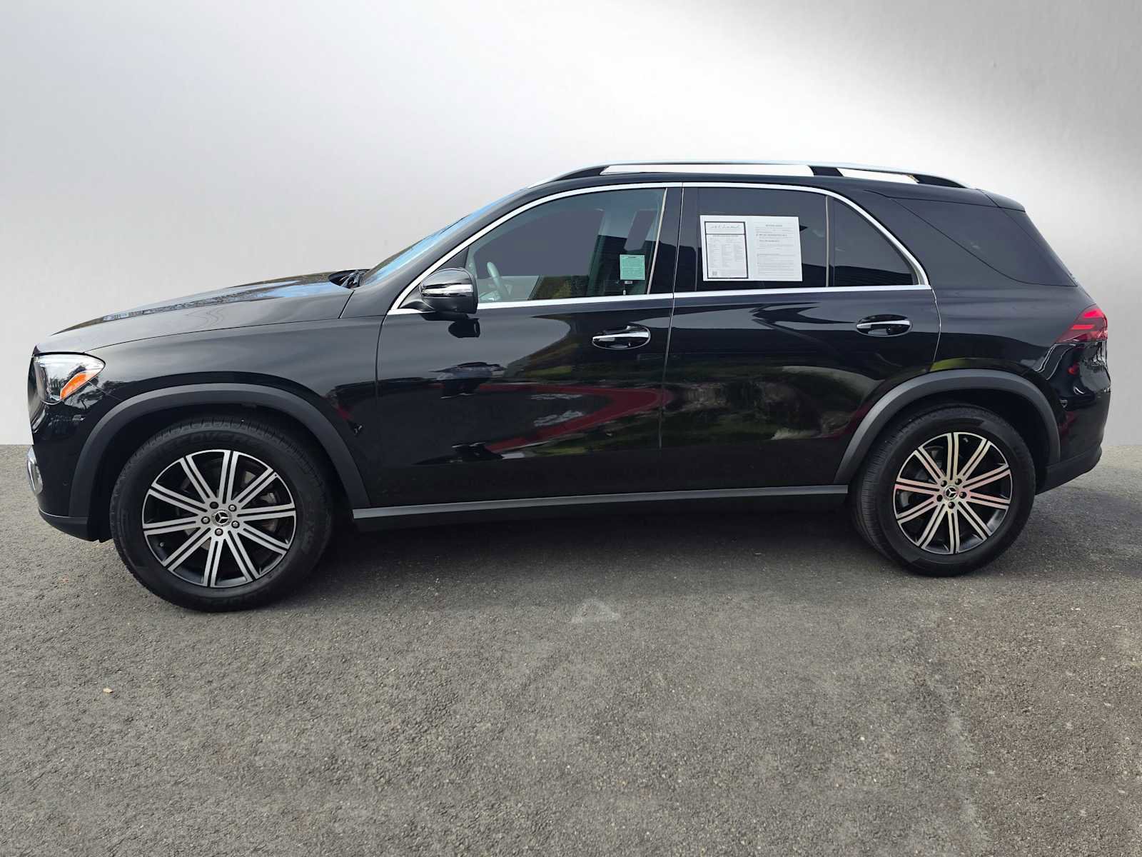 Certified 2025 Mercedes-Benz GLE 350 4MATIC image 6