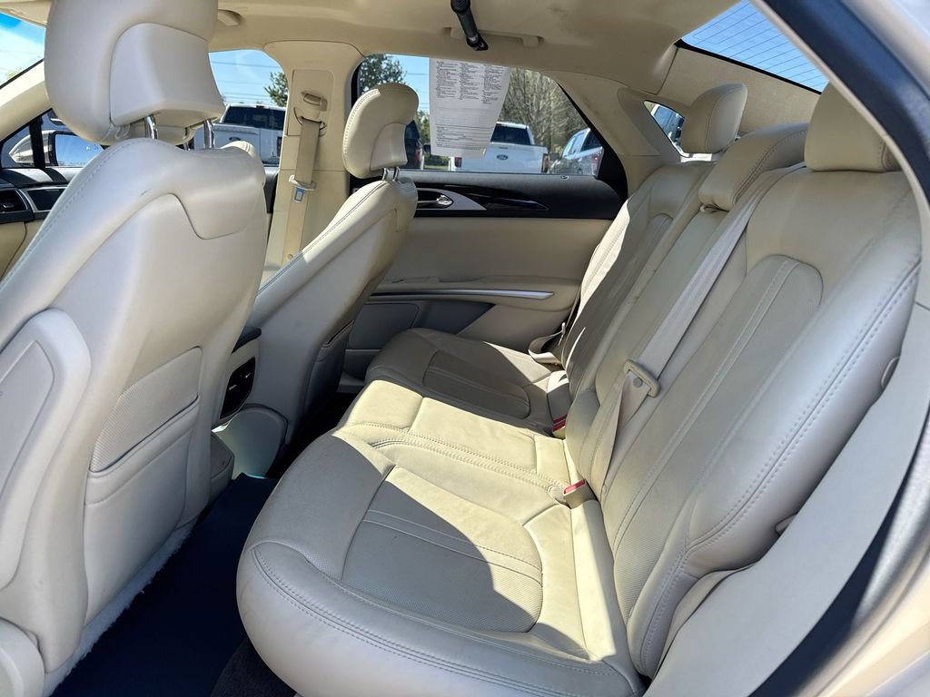 Used 2014 Lincoln MKZ w/ Equipment Group 102A Reserve FWD image 24