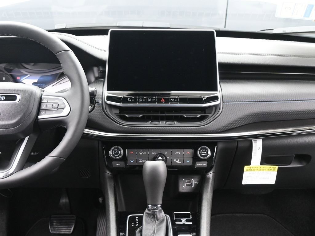 New 2026 Jeep Compass Limited image 25