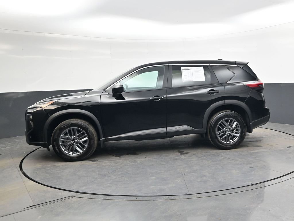 Used 2024 Nissan Rogue S image 8