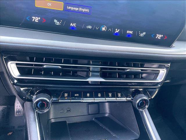 Used 2024 Chevrolet Traverse LT FWD image 21
