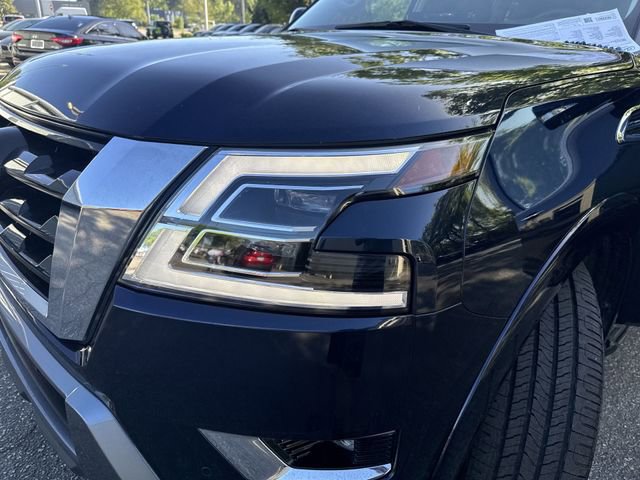 Used 2024 Nissan Armada SL w/ Captain's Chairs Package image 34
