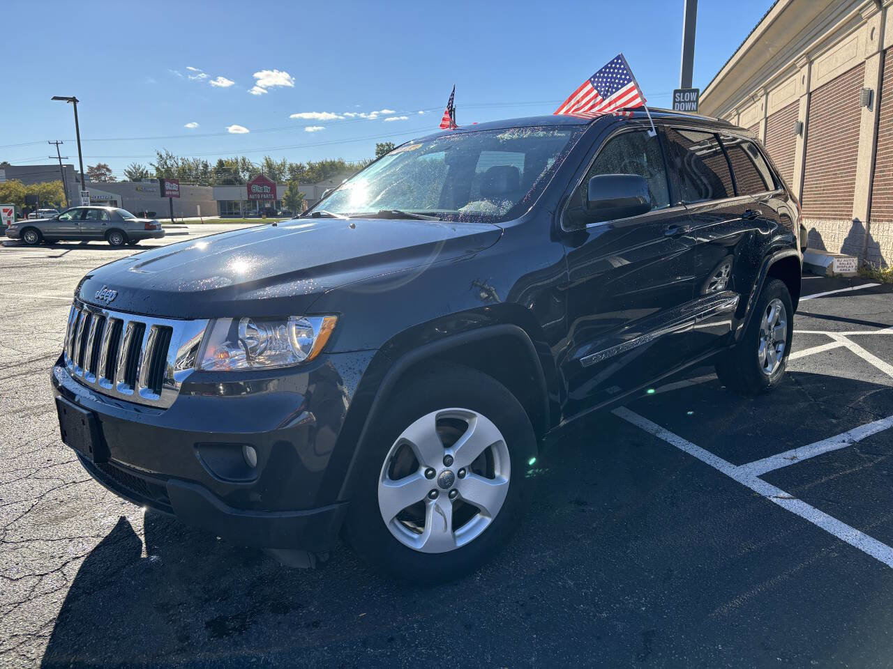 Used 2012 Jeep Grand Cherokee Laredo image 2