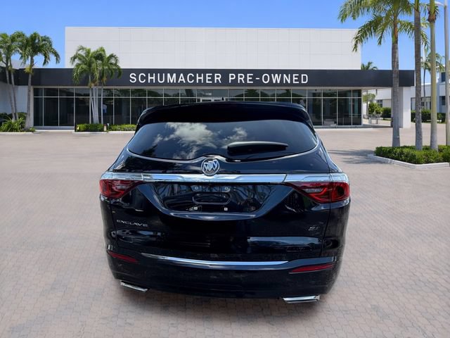 Used 2024 Buick Enclave Essence w/ Sport Touring Edition FWD image 6