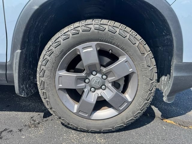 Used 2025 Honda Ridgeline TrailSport image 9