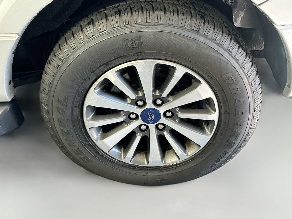 Used 2017 Ford Expedition EL XLT image 30