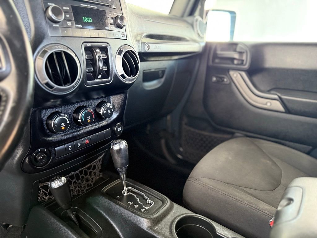 Used 2017 Jeep Wrangler Unlimited Willys image 44