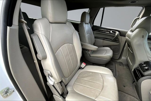 Used 2016 Buick Enclave Leather image 23