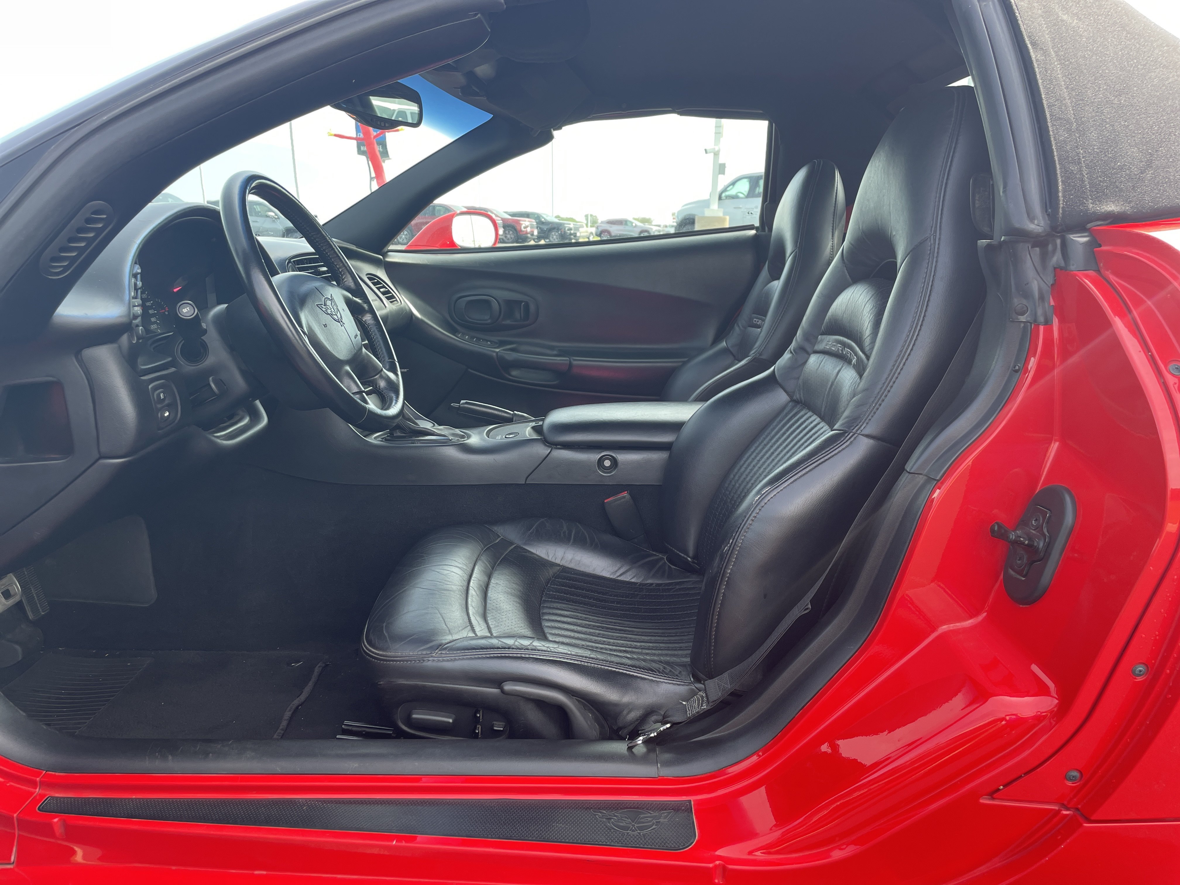 Used 2001 Chevrolet Corvette Convertible w/ Preferred Equipment Group2 RWD image 15