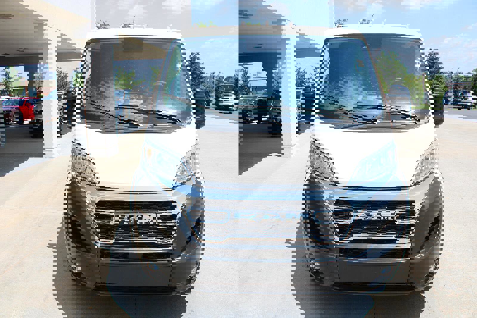 Used 2023 RAM ProMaster 2500 image 3