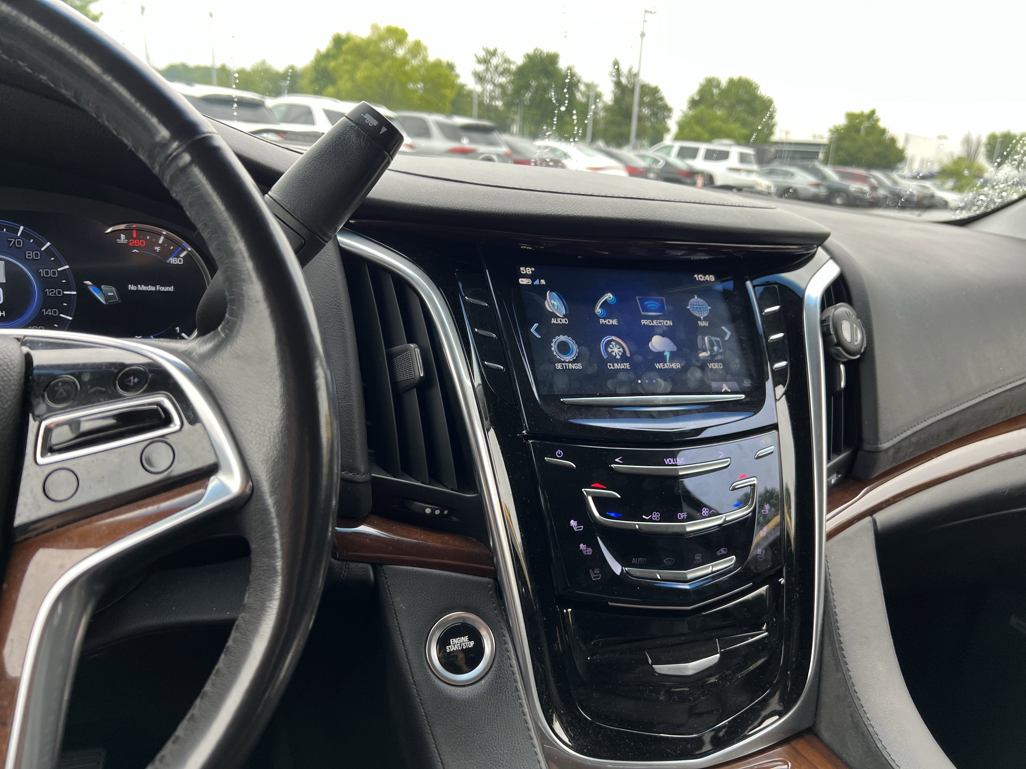 Used 2019 Cadillac Escalade ESV Luxury AWD/4WD image 32
