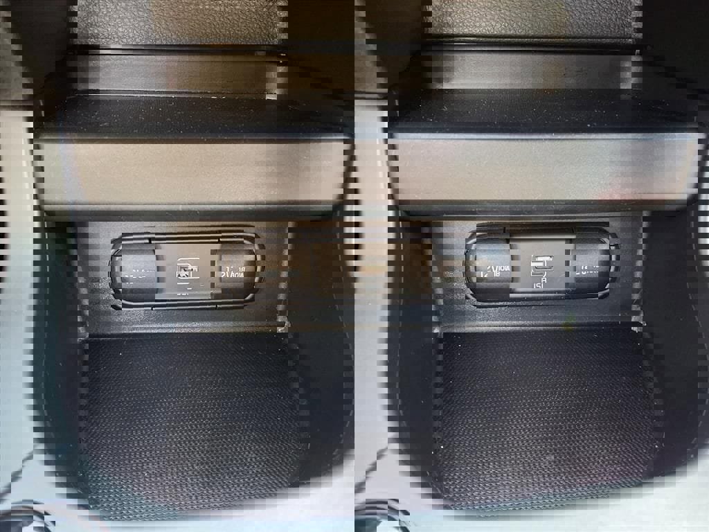 Certified 2022 Kia Seltos LX image 19