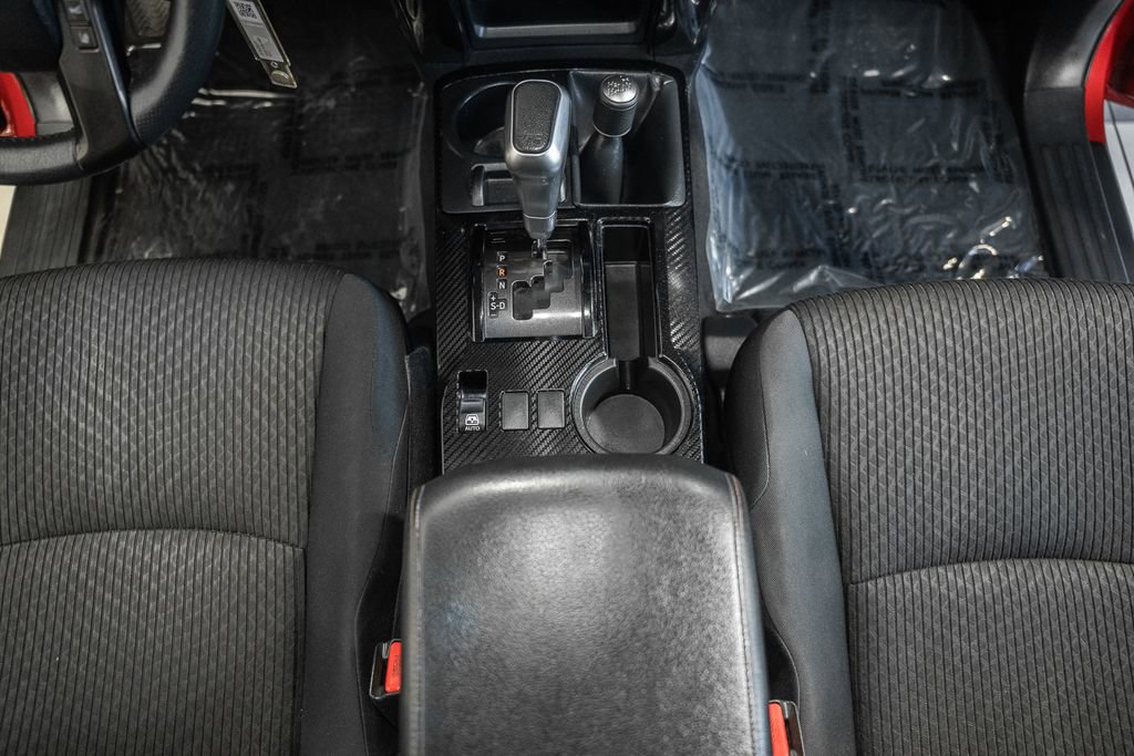 Used 2020 Toyota 4Runner TRD Off-Road AWD/4WD image 27