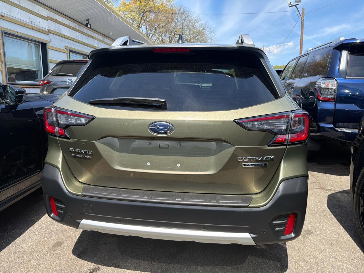 Used 2021 Subaru Outback Touring AWD/4WD image 7