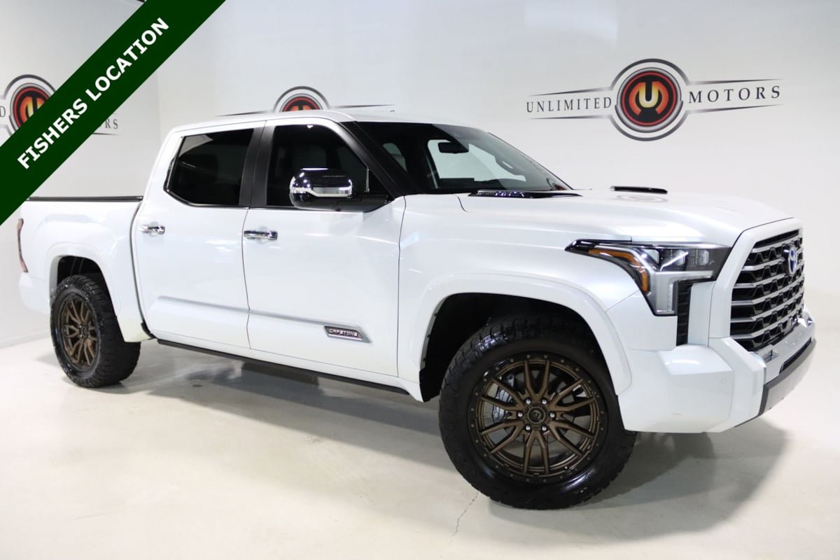 Used 2024 Toyota Tundra Capstone AWD/4WD image 1