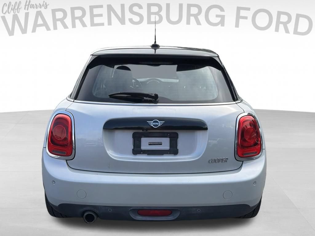 Used 2019 MINI Cooper 4-Door Hardtop FWD image 7