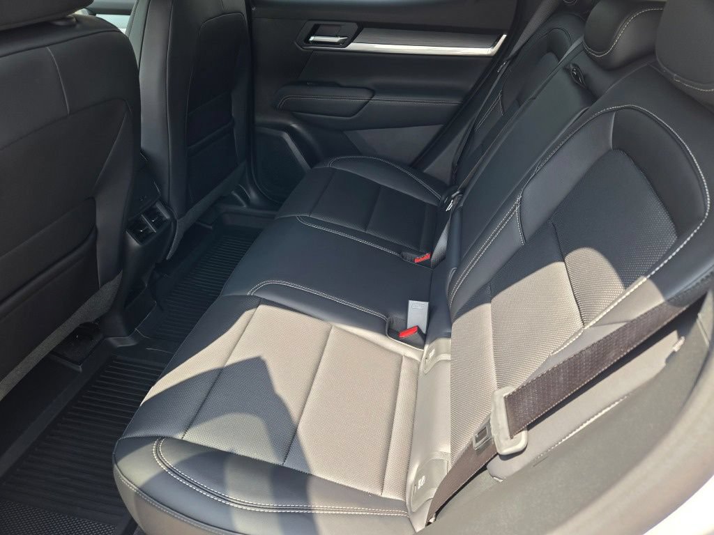 New 2027 GMC Terrain Elevation w/ Elevation Premium Package AWD/4WD image 30