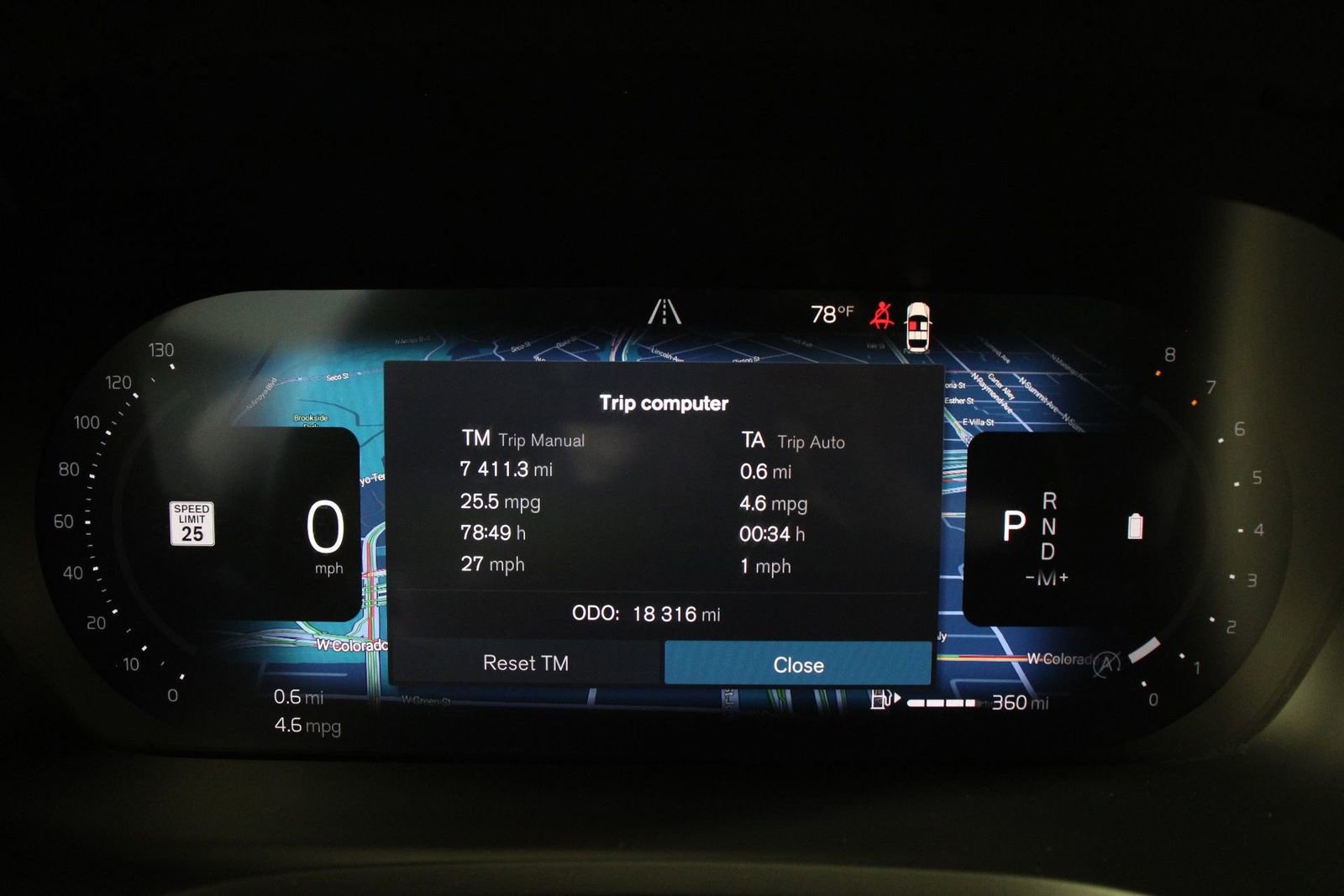 Certified 2025 Volvo V60 B5 Cross Country Plus image 12