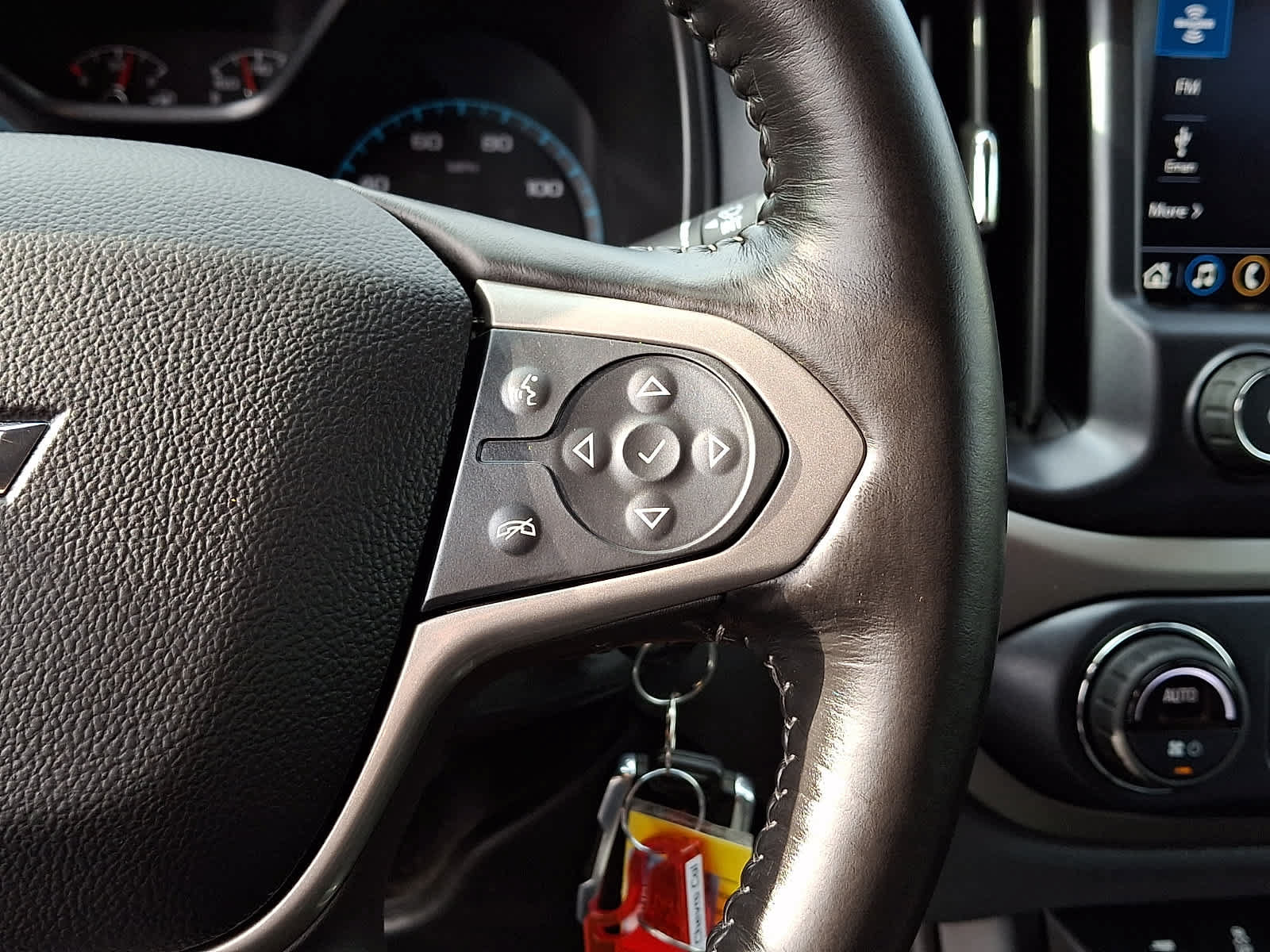 Used 2019 Chevrolet Colorado Z71 AWD/4WD image 25