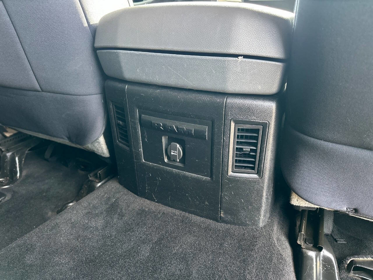 Used 2013 RAM 1500 Lone Star image 21