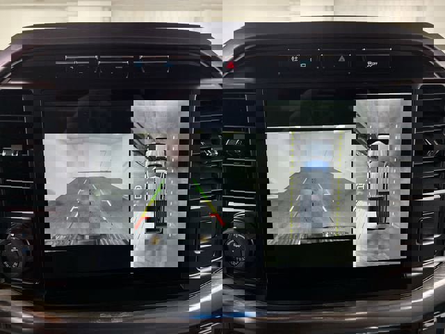 Used 2023 Ford F150 Lariat w/ Trailer Tow Package image 15