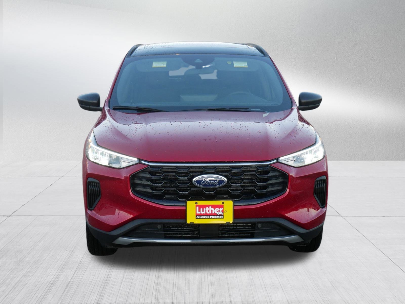 Used 2026 Ford Escape ST-Line w/ Tech Pack #1 AWD/4WD image 2