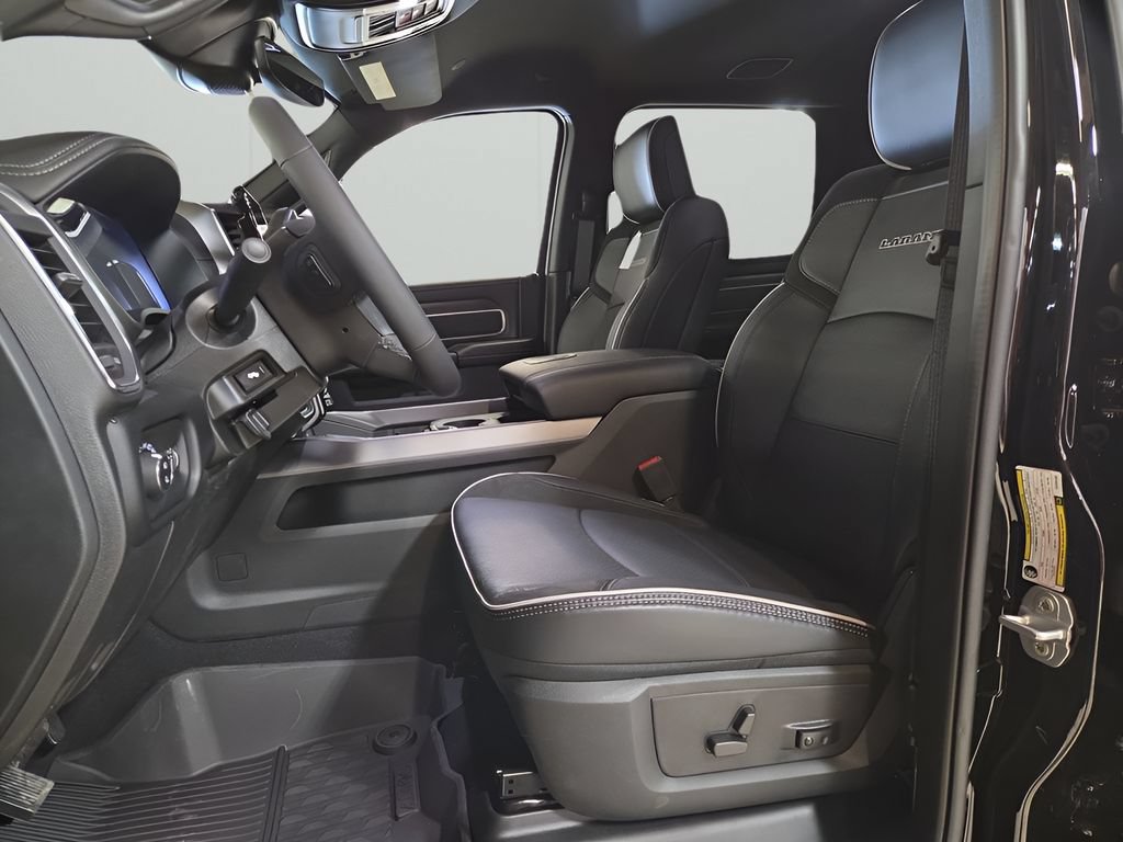 New 2026 RAM 2500 Laramie AWD/4WD image 9
