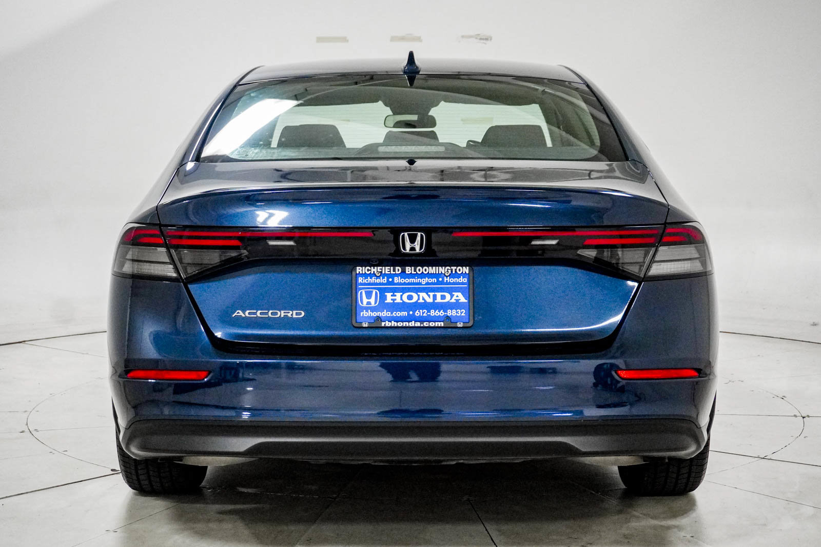 Used 2024 Honda Accord EX image 7