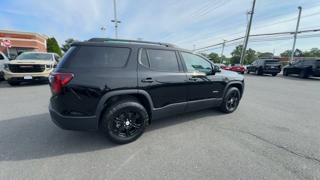 Used 2023 GMC Acadia AT4 w/ Technology Package AWD/4WD image 8