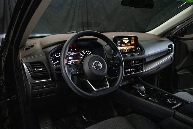 Used 2023 Nissan Rogue SV image 23