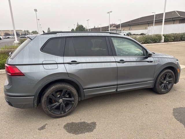 Used 2024 Volkswagen Tiguan SE R-Line image 6