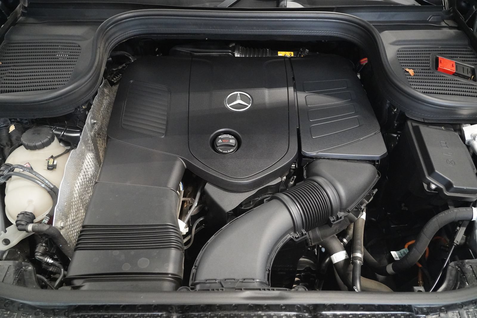 Certified 2024 Mercedes-Benz GLE 350 4MATIC image 29