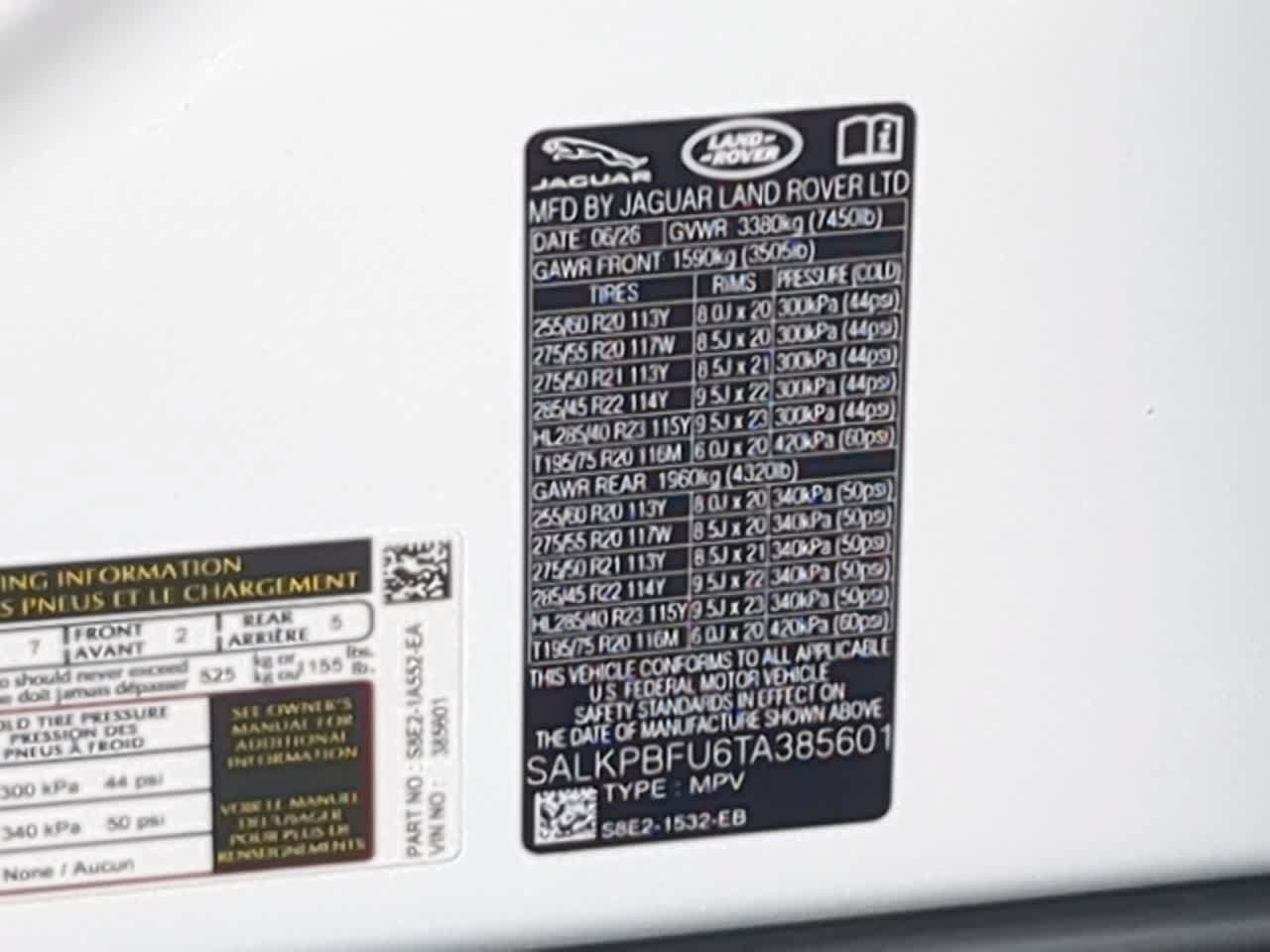 New 2026 Land Rover Range Rover Long Wheelbase SE AWD/4WD image 39