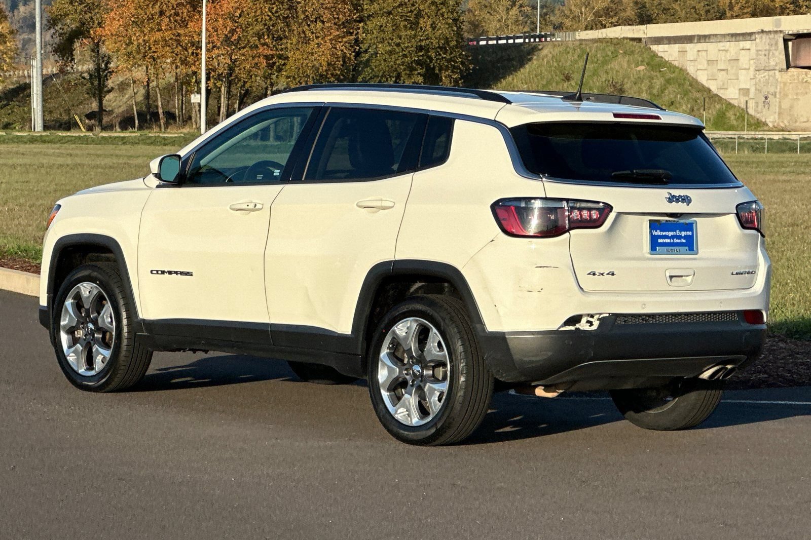 Used 2021 Jeep Compass Limited AWD/4WD image 5