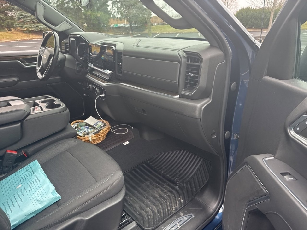 Used 2022 Chevrolet Silverado 1500 LT image 15